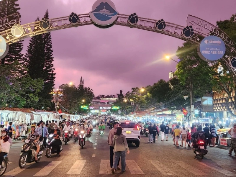 ăn ngon chợ đêm Đà Lạt