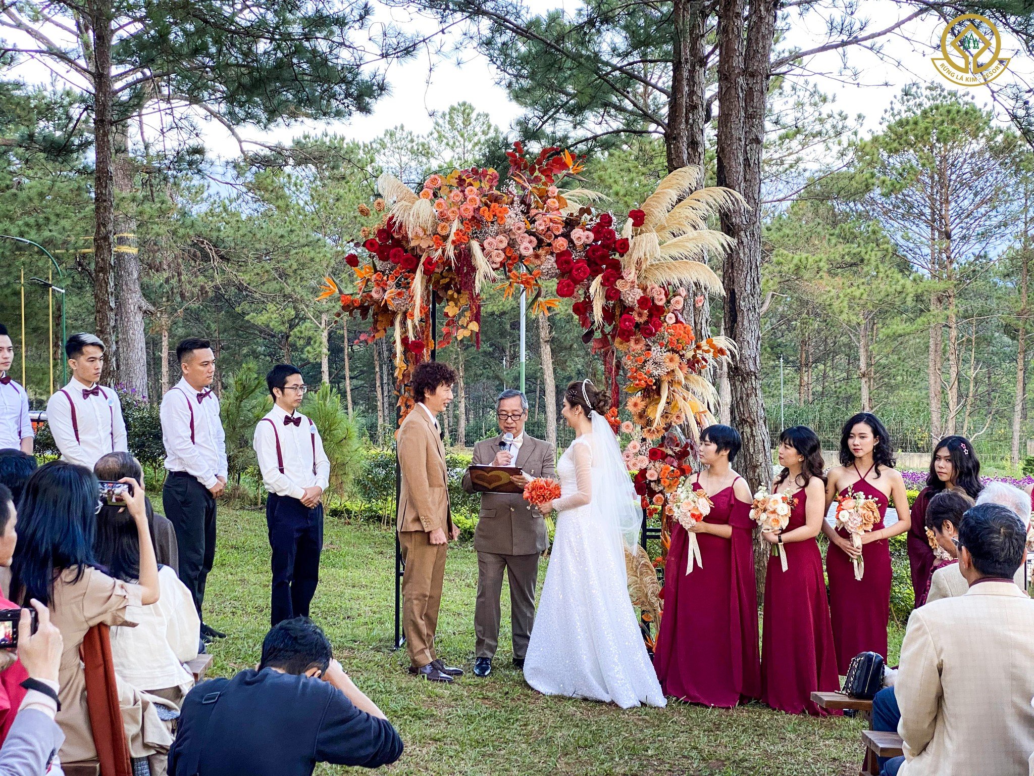 resort rừng lá kim đà lạt tổ chức tiệc cưới